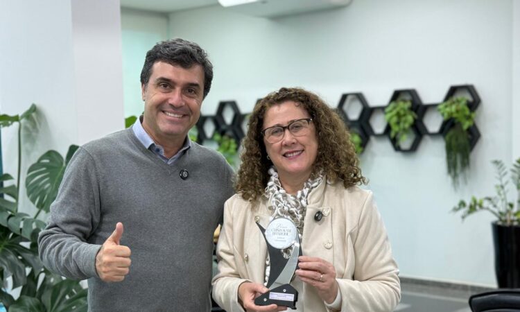 Premiacao educacao gabriel beccari