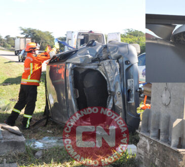 Renaul colide em estrutura