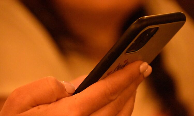 Celular dores desgastes divulgaçaõ