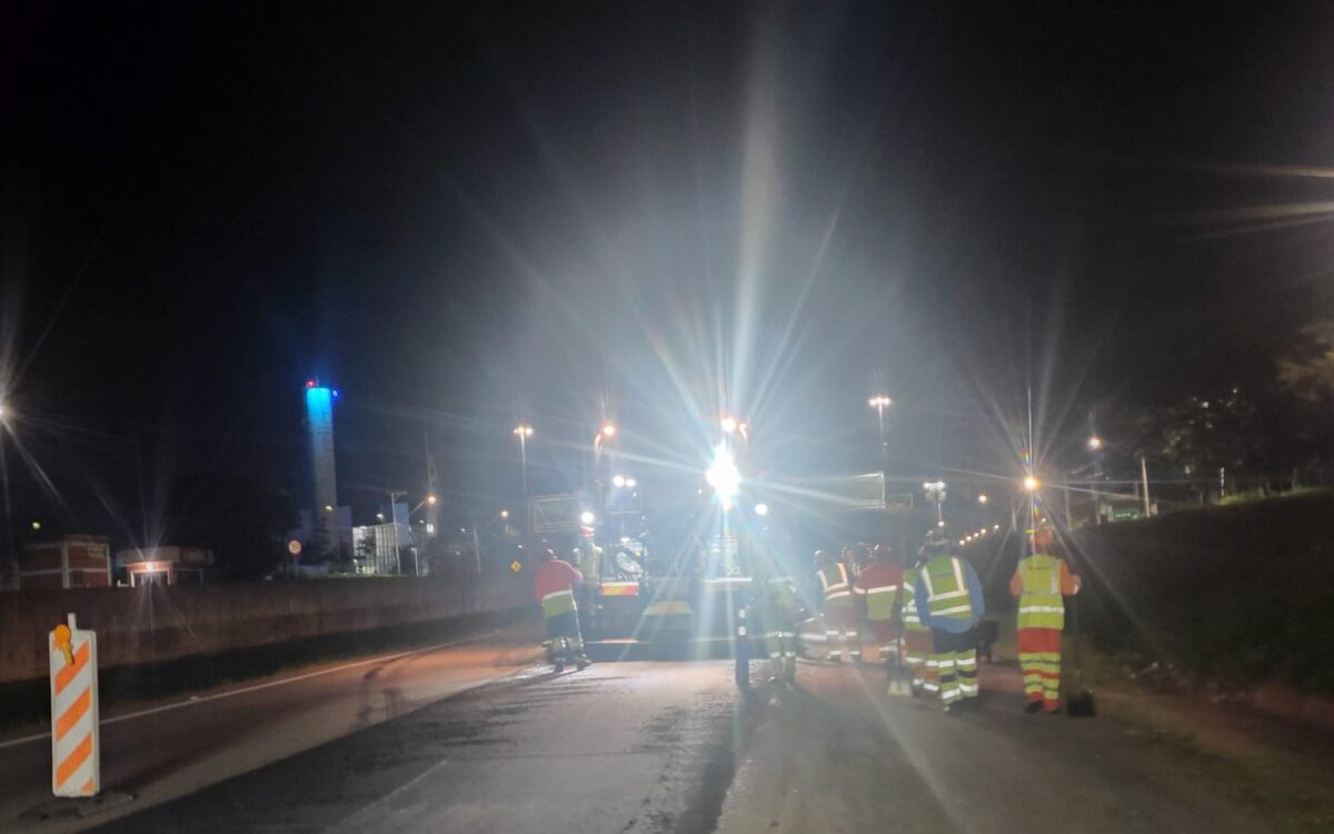 Com menor impacto no trânsito, as obras de recapeamento de 125 quilômetros da sp 075 acontecem no período da noite (4)