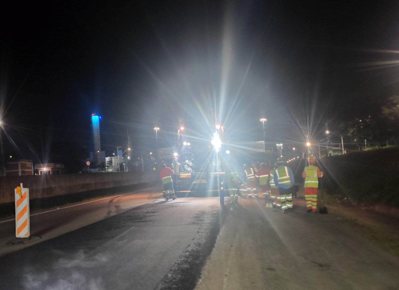 Com menor impacto no trânsito, as obras de recapeamento de 125 quilômetros da sp 075 acontecem no período da noite (4)