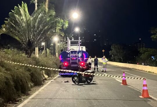 Gustavo biano biz colide caminhÃo pipa