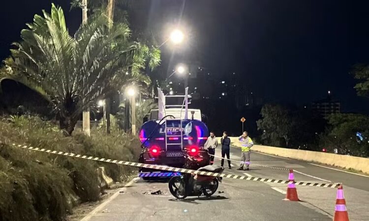 Gustavo biano biz colide caminhÃo pipa