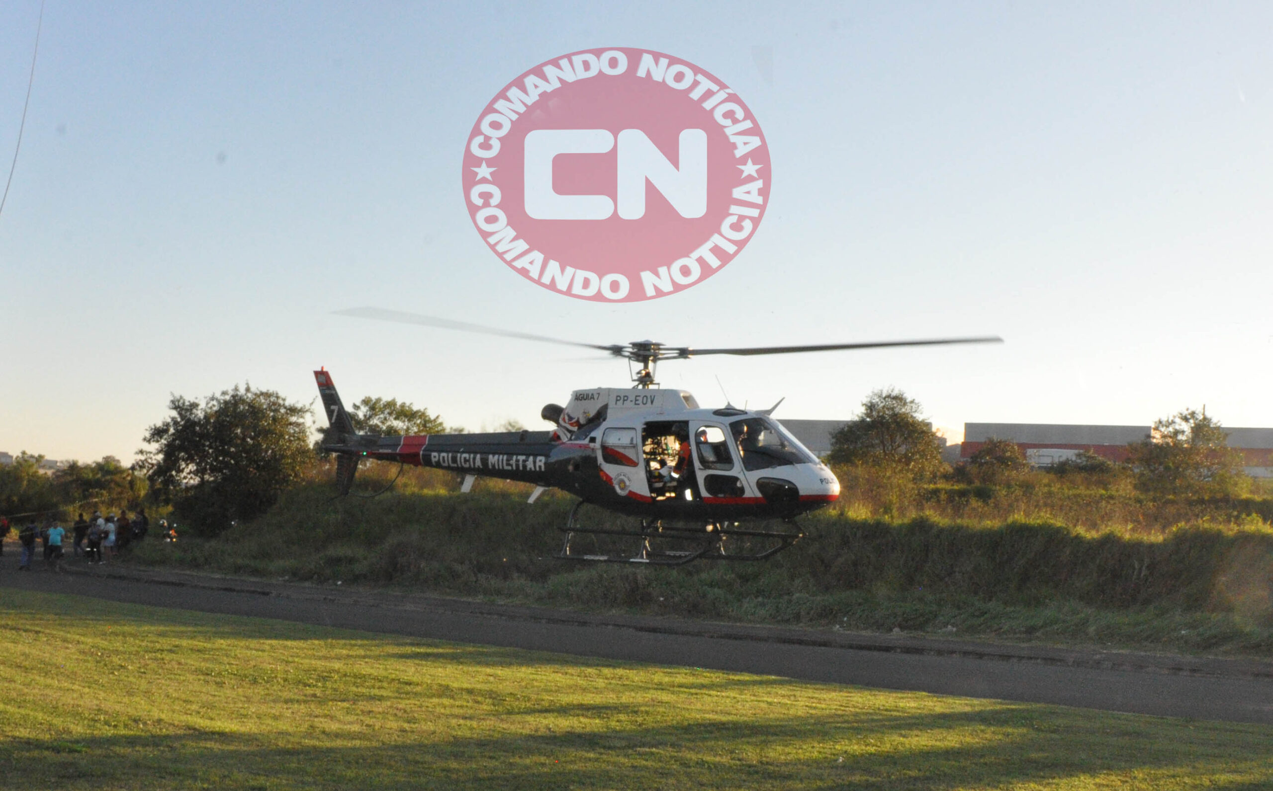 Mobi atingido por caminhÃo 12