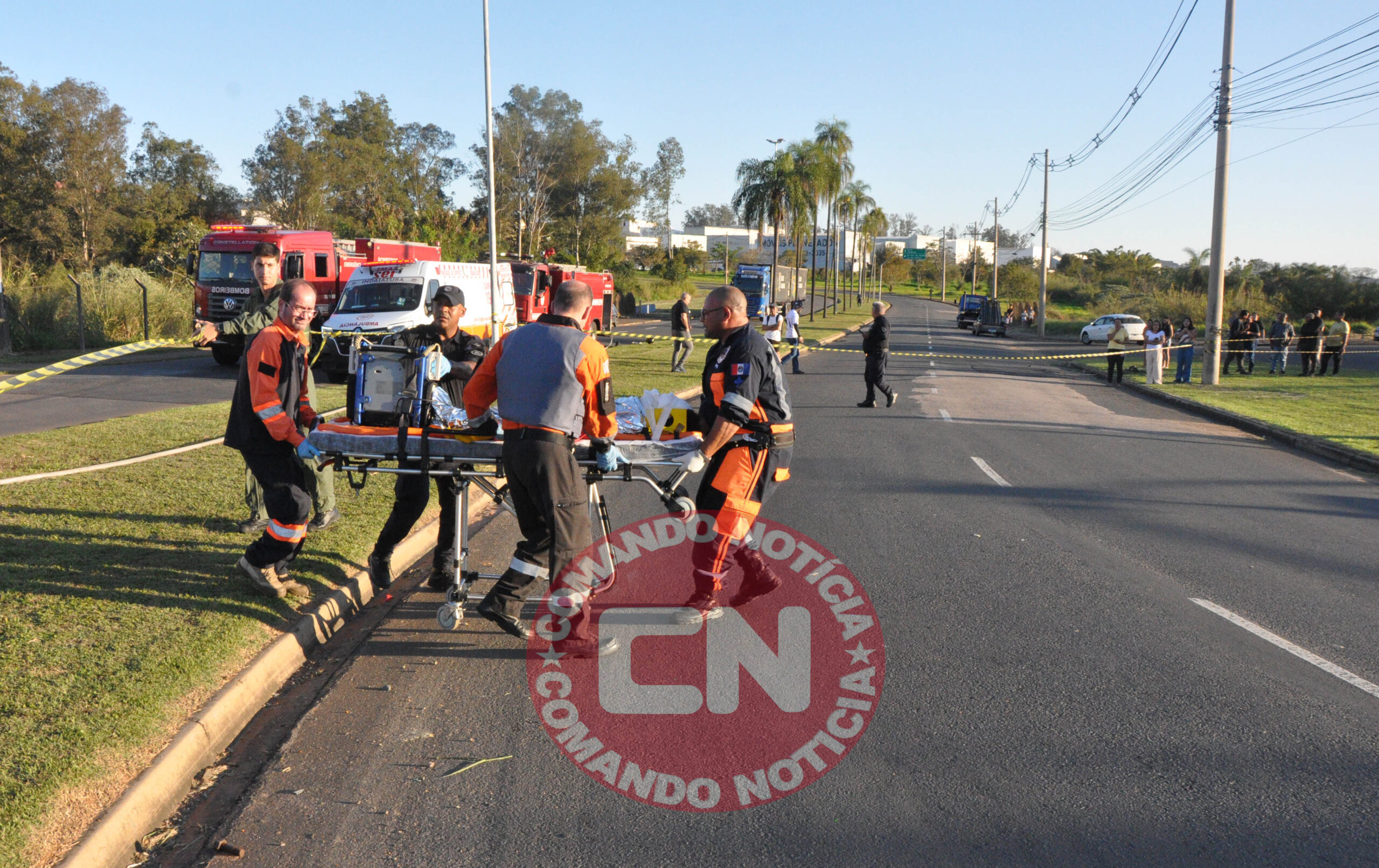 Mobi atingido por caminhÃo 6