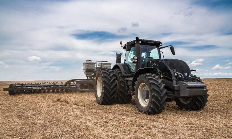 Trator valtra