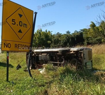 Van tomba em rodovia de campinas