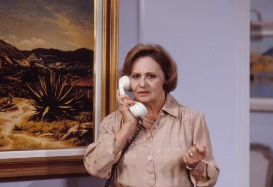 Atriz novela 98 anos