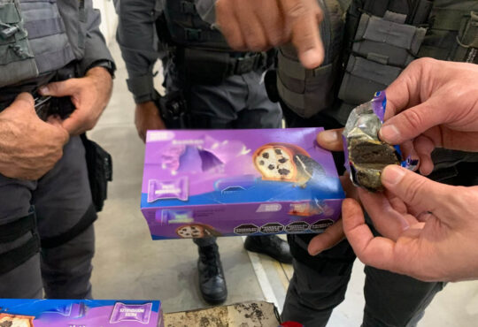 Caixa bombom com chocolates cópia