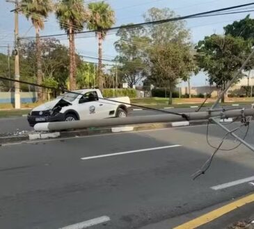 Carro bate valinos campinas