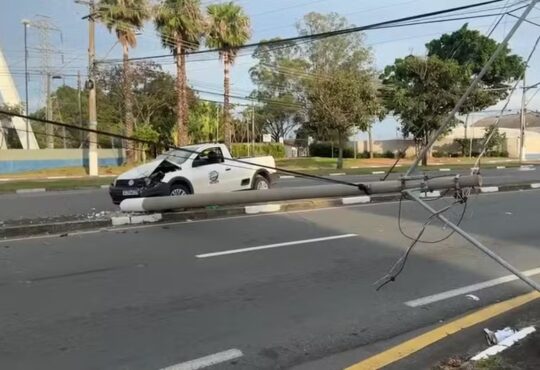 Carro bate valinos campinas
