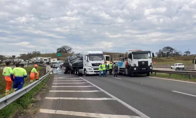 ColisÃo rodovia de valinhos