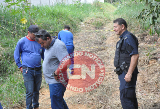 Desabamento fere funcionarios do saae
