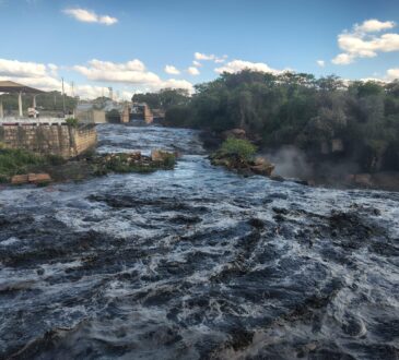 Rio tiete escuro em salto