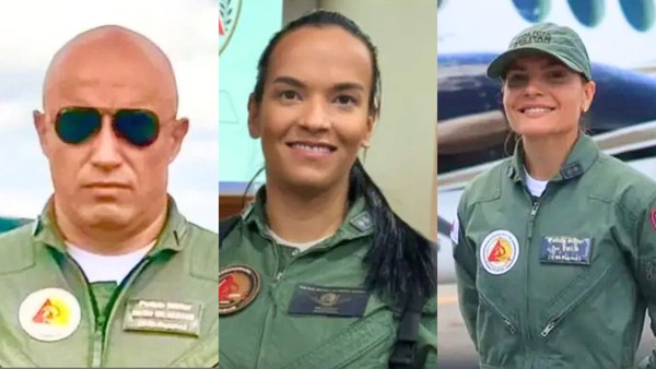 AviÂo cai e mata tres militares