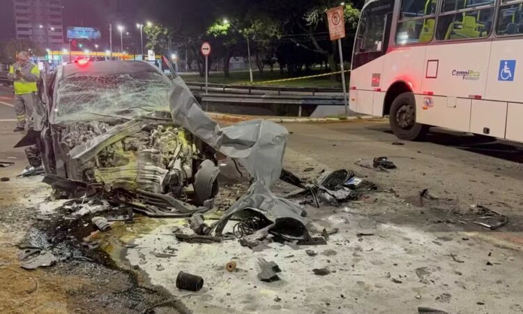 Carro bate em onibus duas pessoas morrem campinas pb