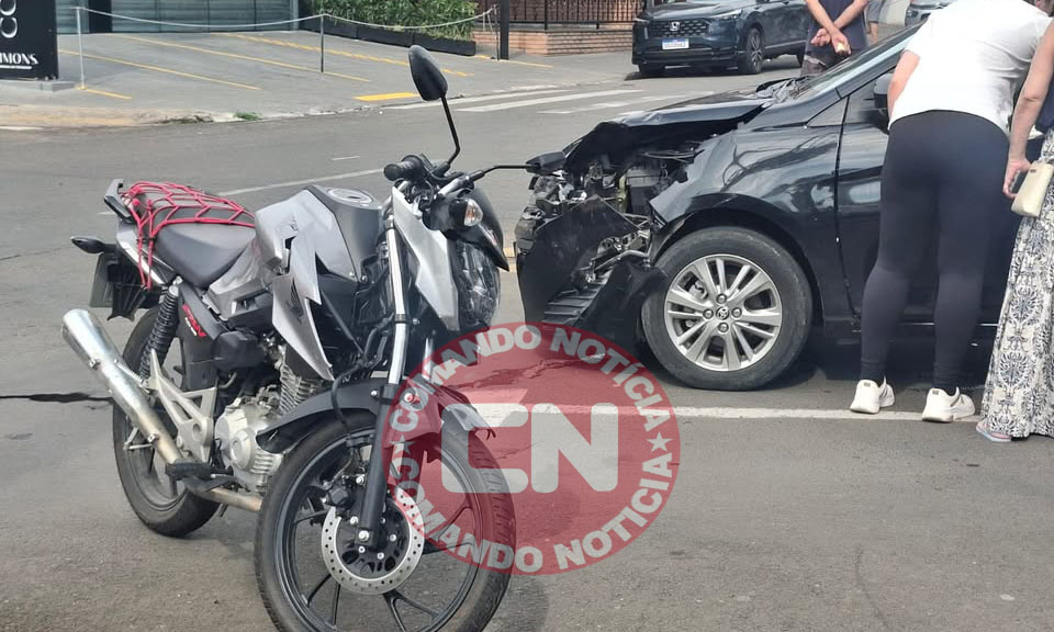 ColisÃo envolve carro e moto kenhedy 3