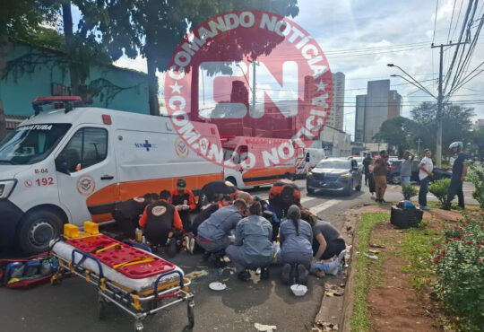 ColisÃo envolve carro e moto kenhedy