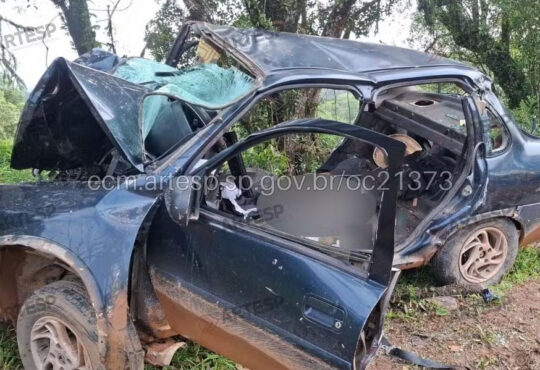 Corsa e atingido e mata 2 piedade cópia