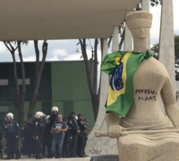 Estatua baton joedson alves